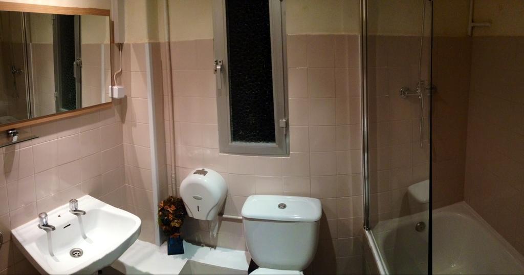 Hostal De Las Heras Badajoz Room photo